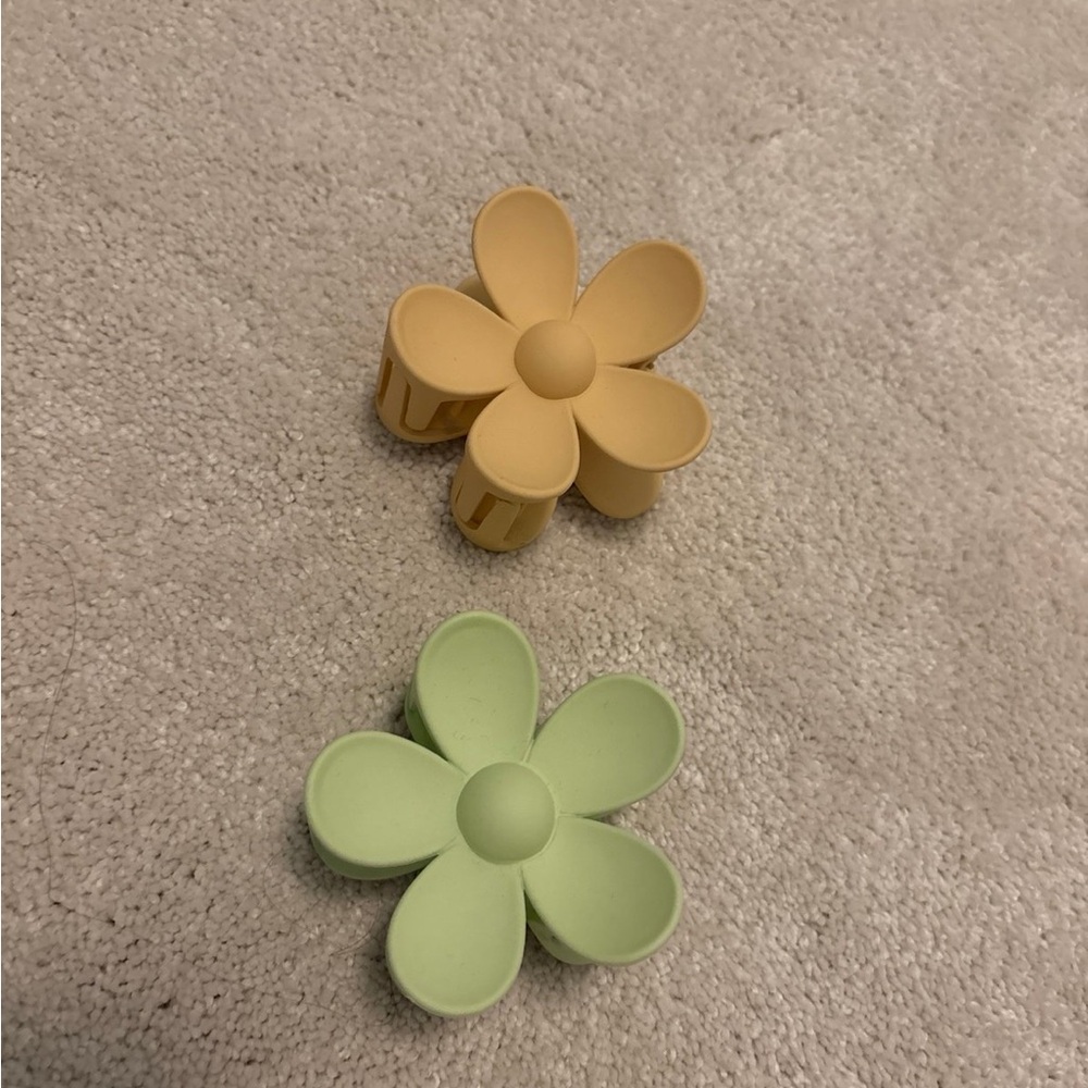 Floral Hair Clips in Yellow and Green
